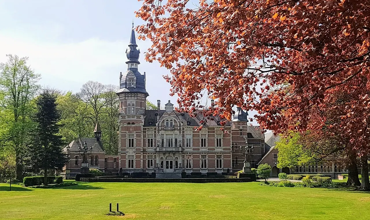 Hvordan er vejret i Belgien i uge 42?