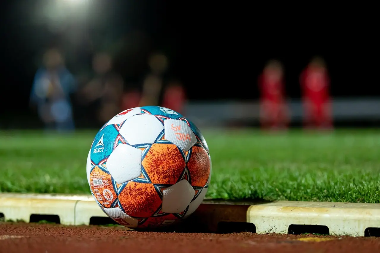 Mål, kort og dramatiske vendinger – sådan åbnede Challenger Pro League 2025/26