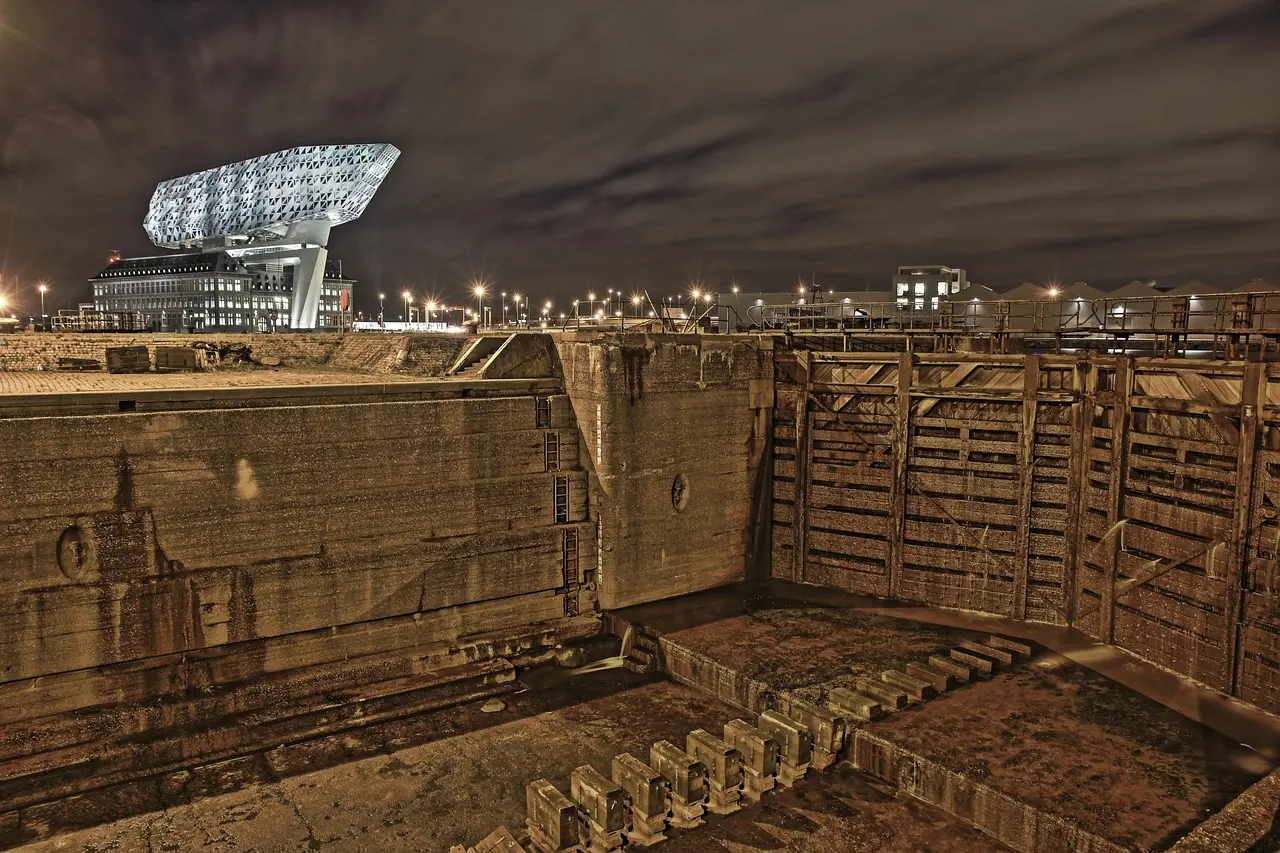 Hvordan er vejret i Antwerpen i december måned?